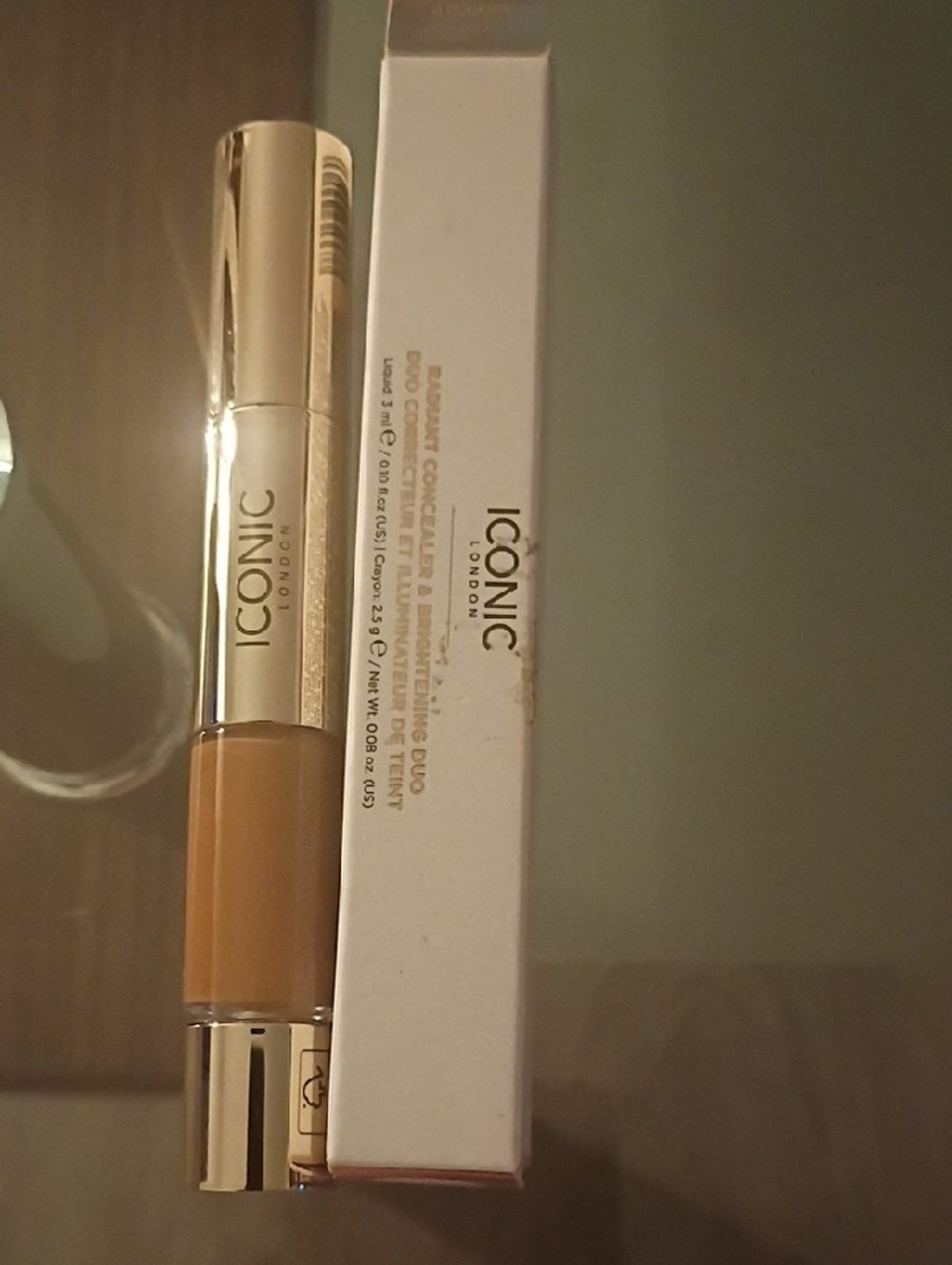 ICONIC London Concealer & Highlighter Duo in Golden Deep